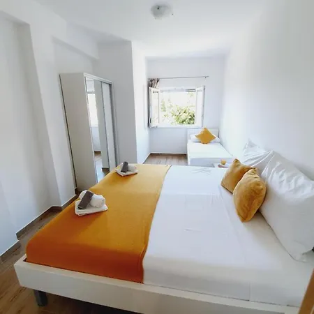 Apartmani Starigrad Paklenica - Danijel Exterior photo