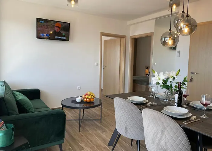 Apartmani Starigrad Paklenica - Danijel