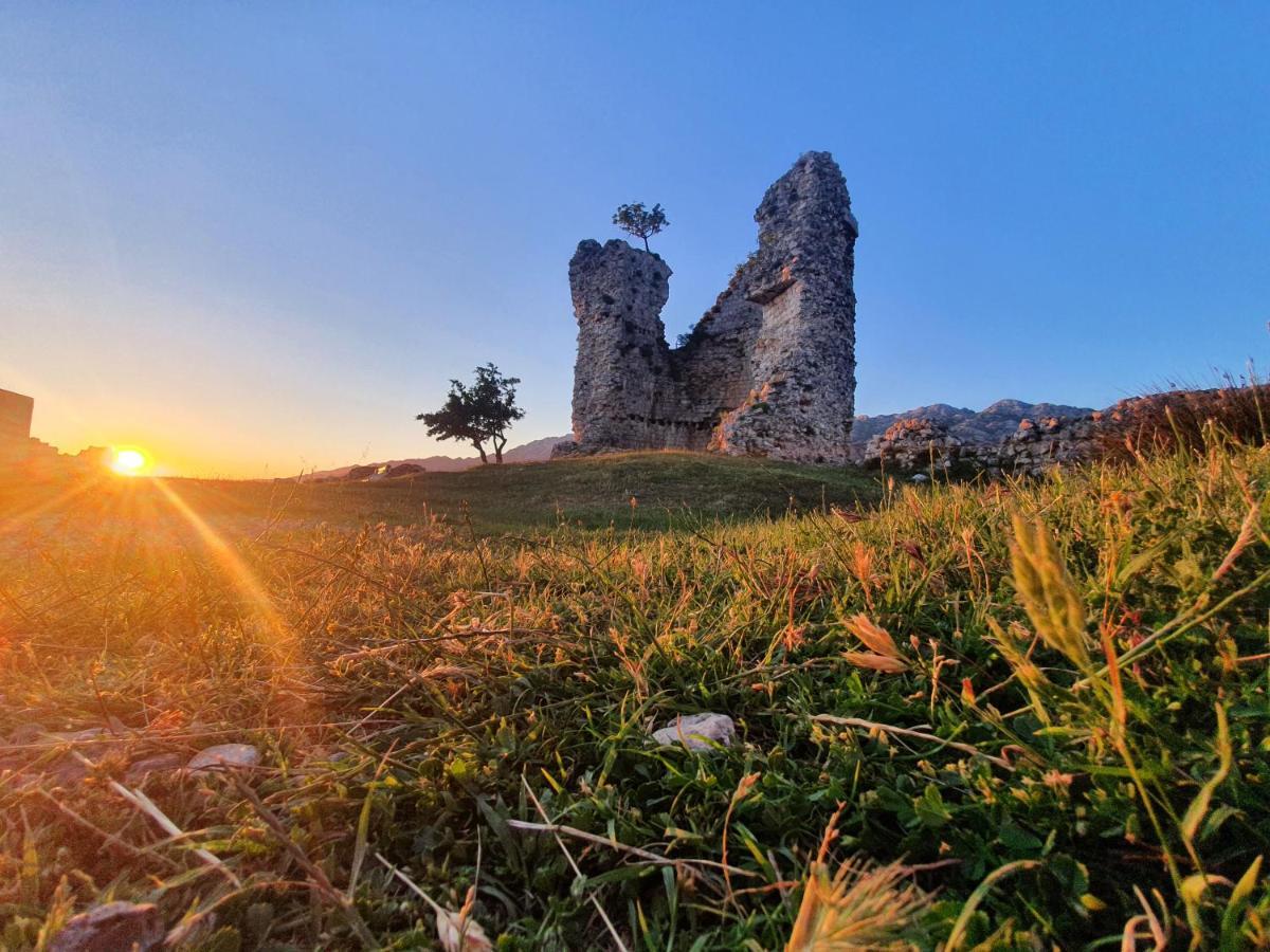 - Danijel * Starigrad Paklenica