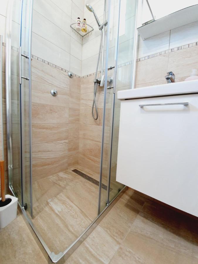 - Danijel Apartment *