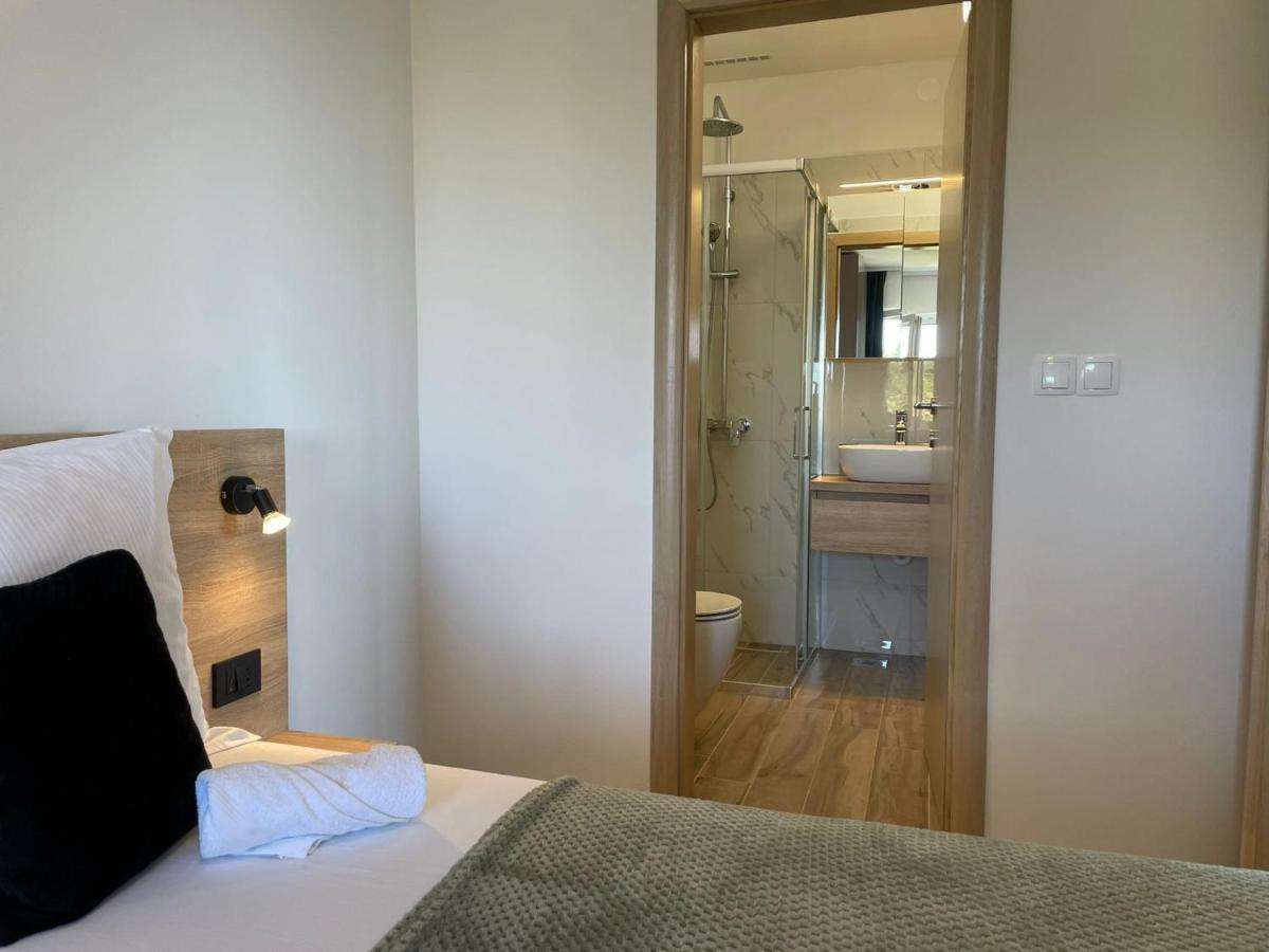 - Danijel Apartamento *